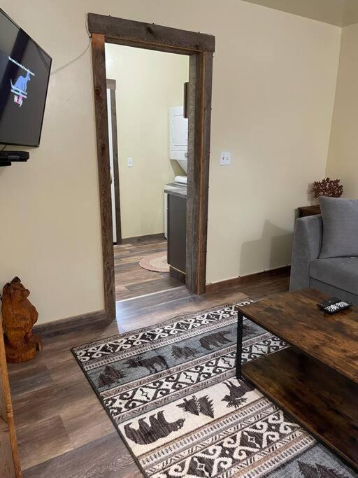Parkway Yellowstone Guest House Apartment #3 Gardiner Exterior foto