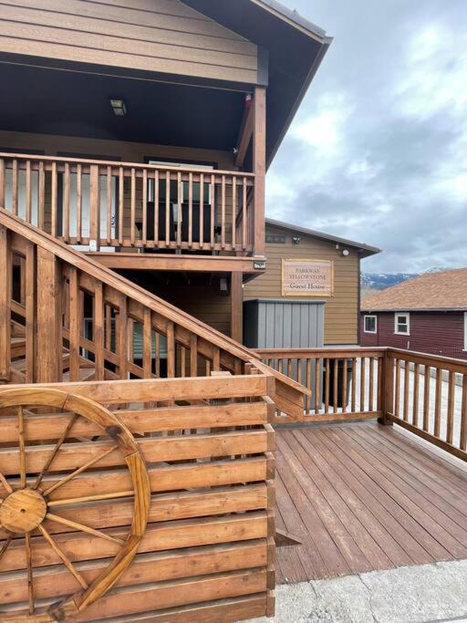 Parkway Yellowstone Guest House Apartment #3 Gardiner Exterior foto
